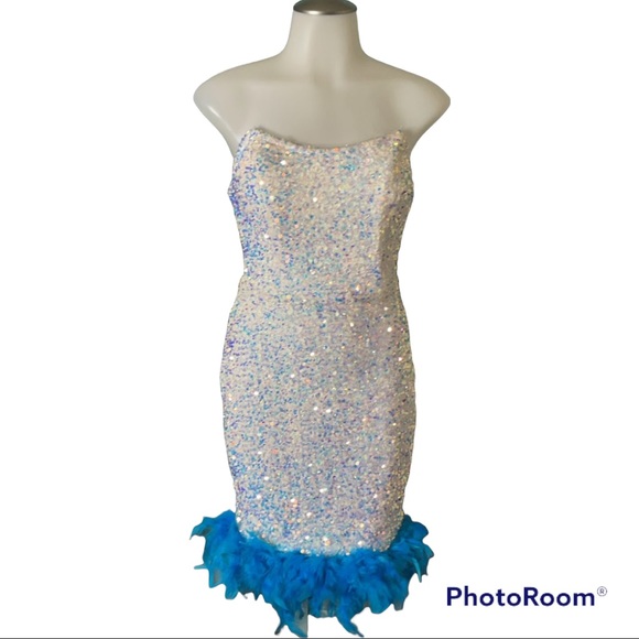 Gorgeous Dress Size Small Worn Once - Picture 2 of 4